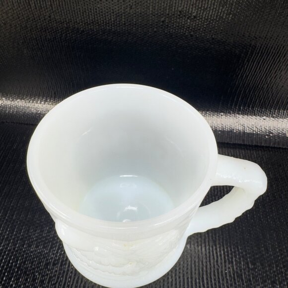 Vintage Grog Johnny Hart BC Comic White Milk Glass Coffee Mug Cup 3D Raised VTG - Picture 6 of 8